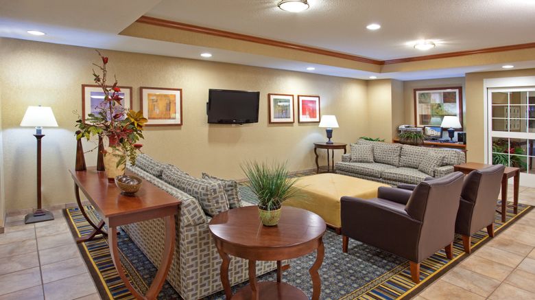<b>Candlewood Suites Elgin NW - Chicago Lobby</b>. Images powered by <a href="https://www.leonardoworldwide.com/" title="Leonardo Worldwide" target="_blank">Leonardo</a>.