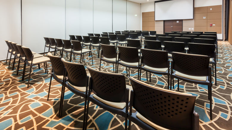 <b>Holiday Inn Express &  Suites Bogota DC Meeting</b>. Images powered by <a href="https://www.leonardoworldwide.com/" title="Leonardo Worldwide" target="_blank">Leonardo</a>.