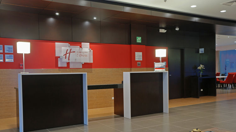 Holiday Inn Express Tegucigalpa Lobby