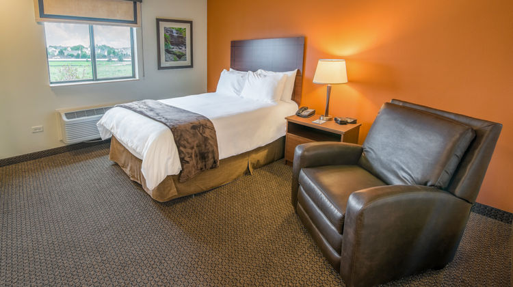 My Place Hotel-Overland Park Lobby