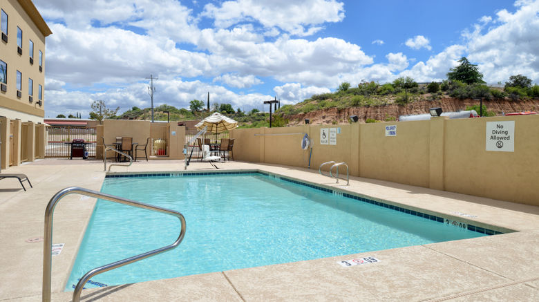 <b>Holiday Inn Express & Suites Globe Pool</b>. Images powered by <a href="https://www.leonardoworldwide.com/" title="Leonardo Worldwide" target="_blank">Leonardo</a>.