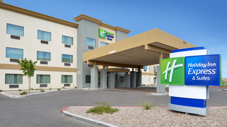 Holiday Inn Express & Suites Globe Exterior