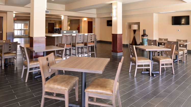 Holiday Inn Express & Suites Globe Restaurant