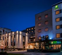 Holiday Inn Express Dublin Airport Exterior
