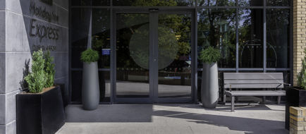 Holiday Inn Express Dublin Airport Exterior