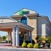 Holiday Inn Express Hotel & Suites