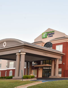 Holiday Inn Express & Suites Selma
