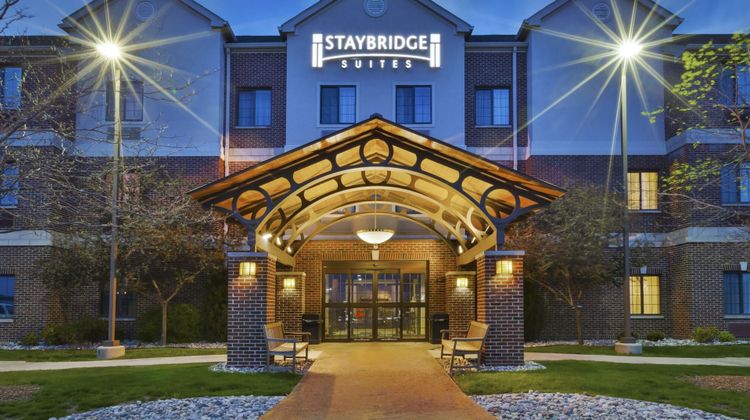 Staybridge Suites Lansing-Okemos Exterior
