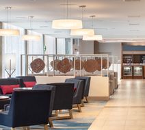 Holiday Inn Los Angeles-LAX Airport Lobby
