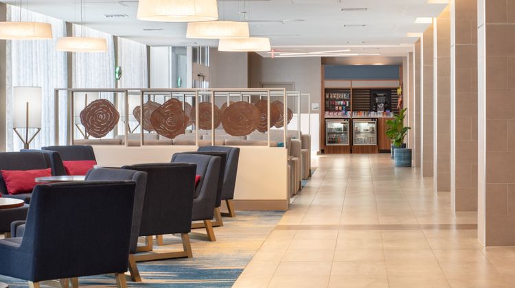 Holiday Inn Los Angeles-LAX Airport Lobby