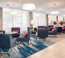 Holiday Inn Los Angeles-LAX Airport Lobby