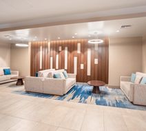 Holiday Inn Los Angeles-LAX Airport Lobby