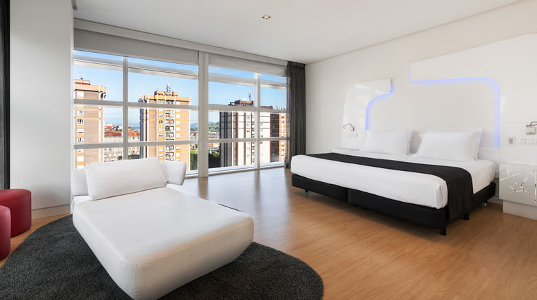 <b>Eurostars Palacio de Cristal Suite</b>. Images powered by <a href="https://www.leonardoworldwide.com/" title="Leonardo Worldwide" target="_blank">Leonardo</a>.