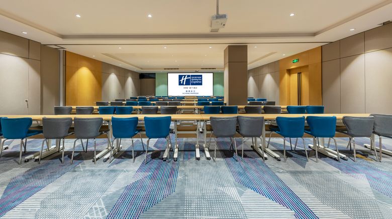 <b>Holiday Inn Express Yichang Riverside Meeting</b>. Images powered by <a href="https://www.leonardoworldwide.com/" title="Leonardo Worldwide" target="_blank">Leonardo</a>.