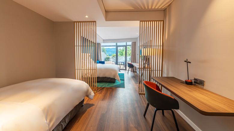 <b>Holiday Inn Express Yichang Riverside Room</b>. Images powered by <a href="https://www.leonardoworldwide.com/" title="Leonardo Worldwide" target="_blank">Leonardo</a>.