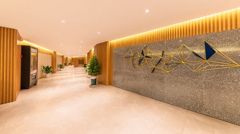 <b>Holiday Inn Express Yichang Riverside Lobby</b>. Images powered by <a href="https://www.leonardoworldwide.com/" title="Leonardo Worldwide" target="_blank">Leonardo</a>.