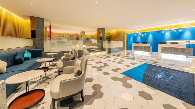 <b>Holiday Inn Express Yichang Riverside Lobby</b>. Images powered by <a href="https://www.leonardoworldwide.com/" title="Leonardo Worldwide" target="_blank">Leonardo</a>.