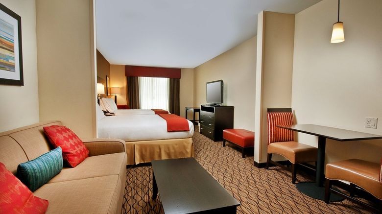 <b>Holiday Inn Express & Suites Pearsall Room</b>. Images powered by <a href="https://www.leonardoworldwide.com/" title="Leonardo Worldwide" target="_blank">Leonardo</a>.