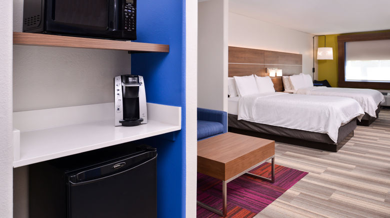 <b>Holiday Inn Express Hotel & Suites Room</b>. Images powered by <a href="https://www.leonardoworldwide.com/" title="Leonardo Worldwide" target="_blank">Leonardo</a>.