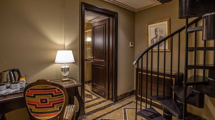 River Palace Hotel Room