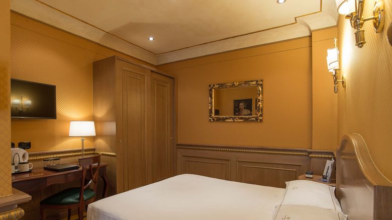 <b>River Palace Hotel Room</b>. Images powered by <a href="https://www.leonardoworldwide.com/" title="Leonardo Worldwide" target="_blank">Leonardo</a>.