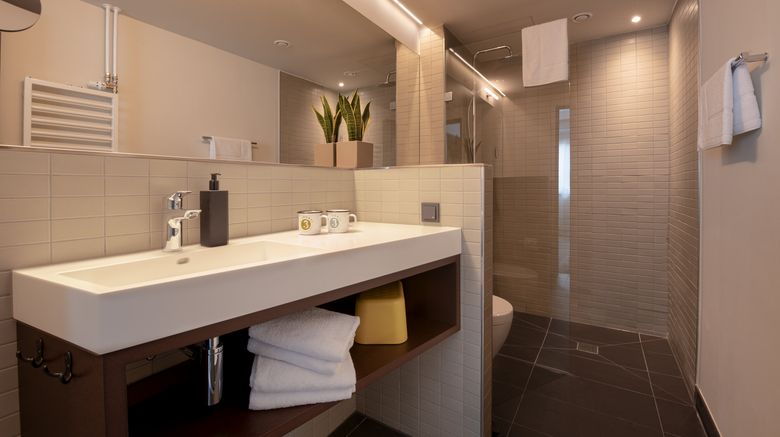 <b>Pierdrei Hotel Hafencity Hamburg Room</b>. Images powered by <a href="https://www.leonardoworldwide.com/" title="Leonardo Worldwide" target="_blank">Leonardo</a>.
