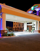 Holiday Inn Express Hotel & Suites