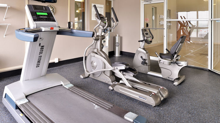 Holiday Inn Express & Suites St Marys Health Club
