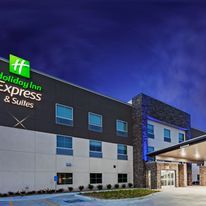 Holiday Inn Express & Suites Coffeyville