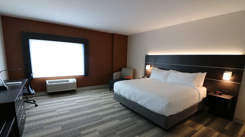 <b>Holiday Inn Express & Suites Coffeyville Room</b>. Images powered by <a href="https://www.leonardoworldwide.com/" title="Leonardo Worldwide" target="_blank">Leonardo</a>.