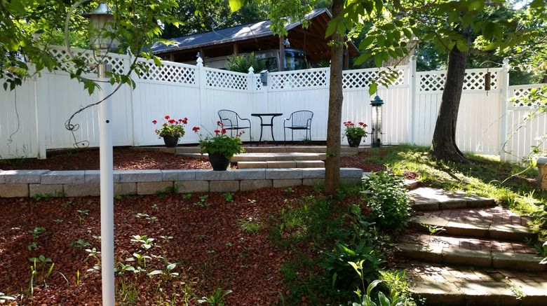 <b>Acorn Hill Lodge Exterior</b>. Images powered by <a href="https://www.leonardoworldwide.com/" title="Leonardo Worldwide" target="_blank">Leonardo</a>.