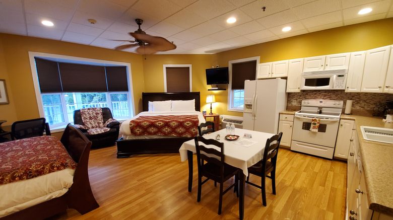 <b>Acorn Hill Lodge Lobby</b>. Images powered by <a href="https://www.leonardoworldwide.com/" title="Leonardo Worldwide" target="_blank">Leonardo</a>.