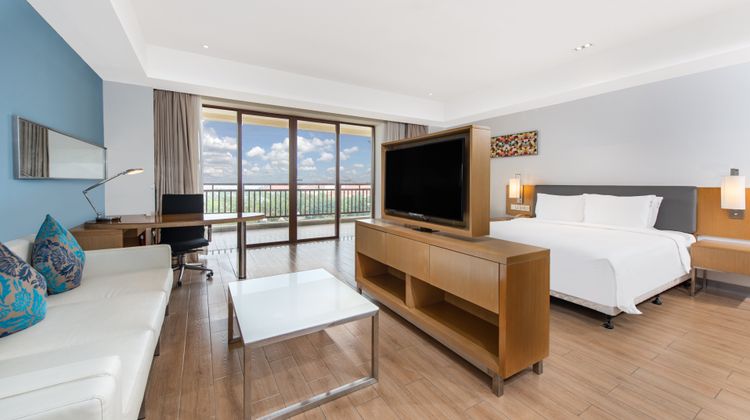 Holiday Inn Express Haikou West Coast Room