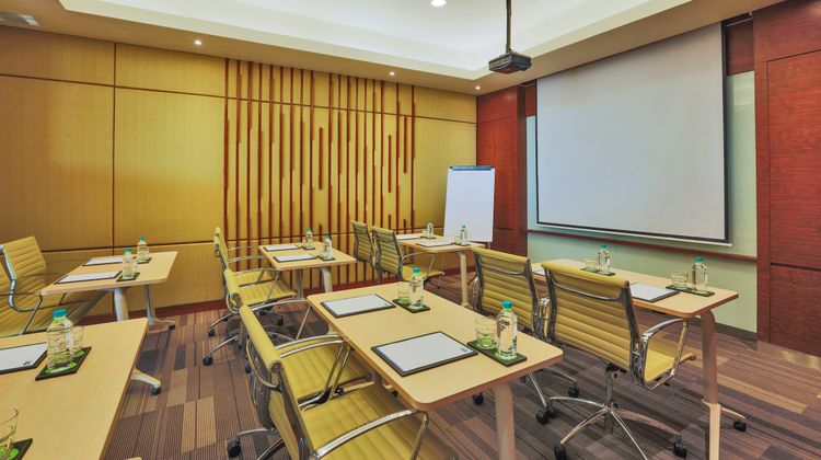 Holiday Inn Express Semarang Simpang Meeting