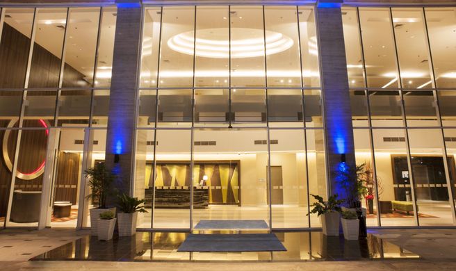 Holiday Inn Express Surabaya CenterPoint Exterior