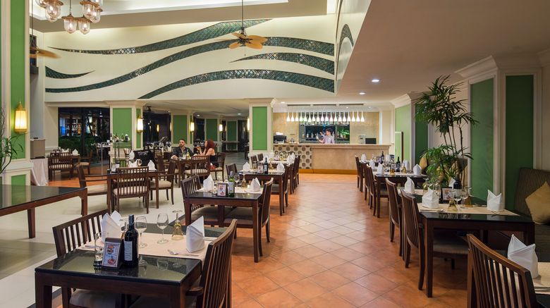 <b>Centara Anda Dhevi Resort & Spa Restaurant</b>. Images powered by <a href="https://www.leonardoworldwide.com/" title="Leonardo Worldwide" target="_blank">Leonardo</a>.