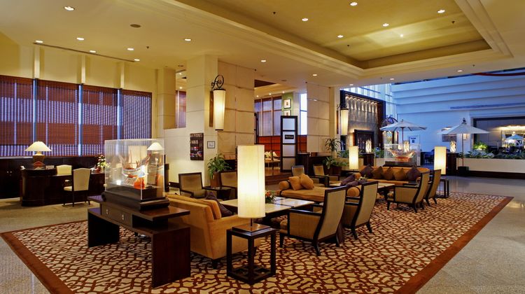 Centara Hotel Hat Yai Lobby