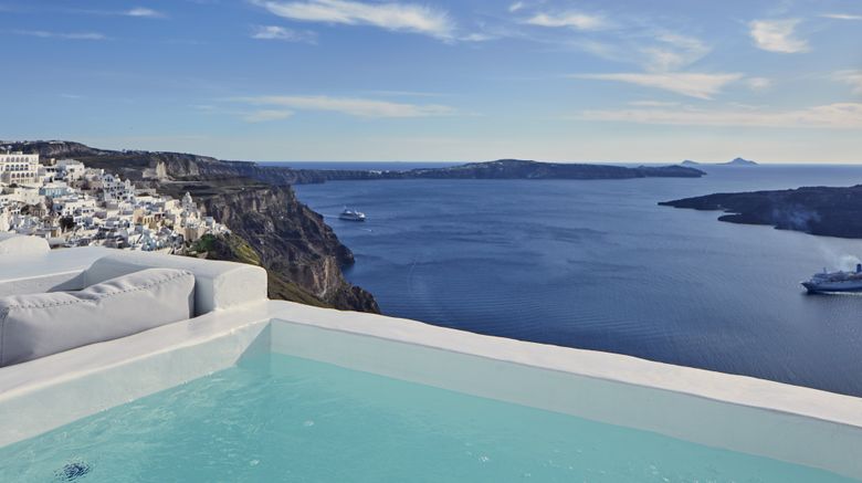 <b>Cosmopolitan Suites Room</b>. Images powered by <a href="https://www.leonardoworldwide.com/" title="Leonardo Worldwide" target="_blank">Leonardo</a>.