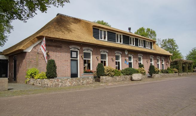 Fletcher Landhotel De Borken Exterior