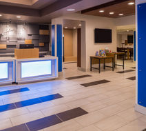 Holiday Inn Express Sierra Vista Lobby