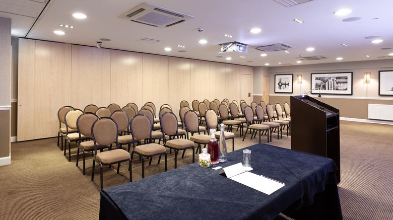<b>The Royal Scots Club Suite</b>. Images powered by <a href="https://www.leonardoworldwide.com/" title="Leonardo Worldwide" target="_blank">Leonardo</a>.