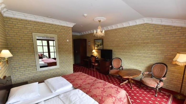<b>Amerika Hotel Room</b>. Images powered by <a href="https://www.leonardoworldwide.com/" title="Leonardo Worldwide" target="_blank">Leonardo</a>.