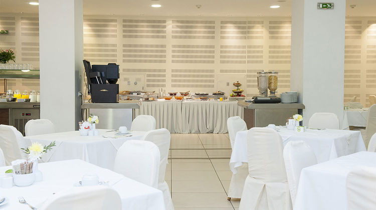 Athinais Hotel Restaurant