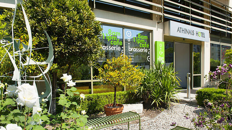 Athinais Hotel Exterior