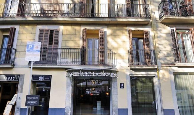 Hotel Arc La Rambla Exterior