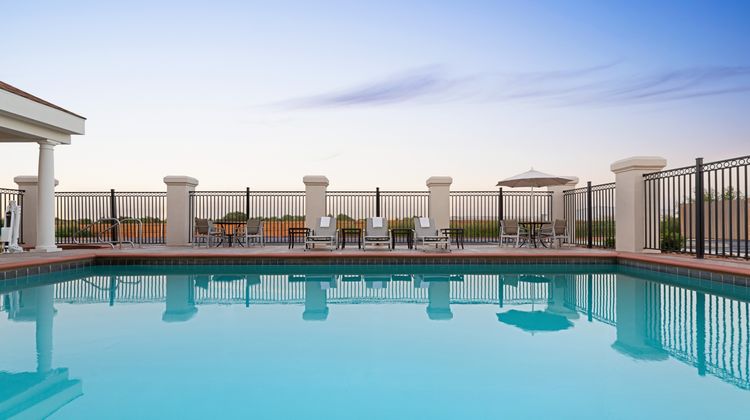 Holiday Inn Express Hotel & Suites Shawn Pool