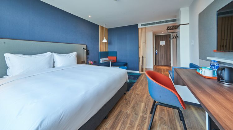 Holiday Inn Express Hangzhou Jiuzhou Room