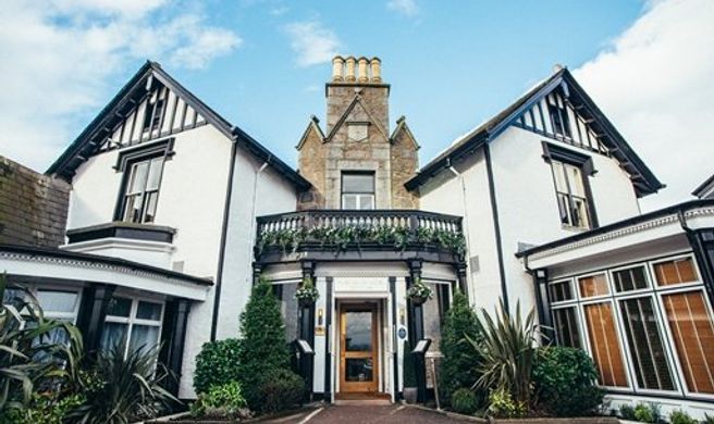 Palm Court Hotel Exterior