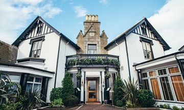 Palm Court Hotel
