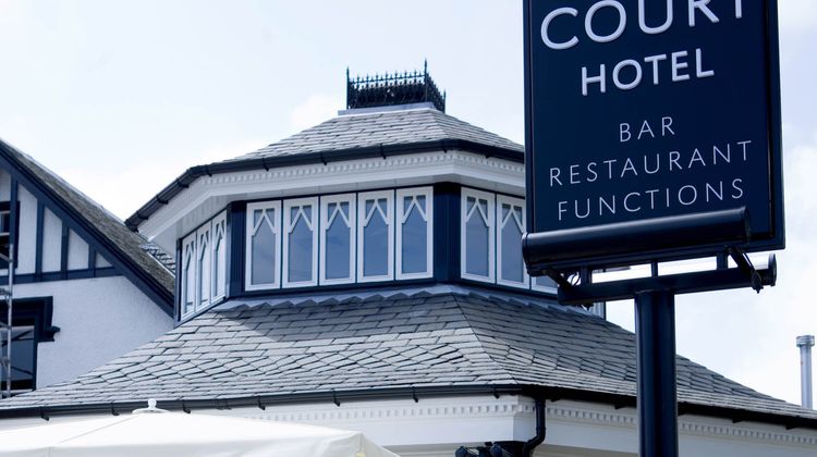 Palm Court Hotel Exterior